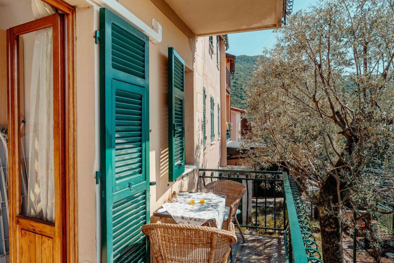 レッコ Turri House--- Wifi -Garden-Parking -Balconyヴィラ エクステリア 写真